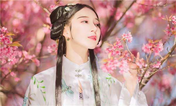 丘北供卵试管婴儿：助您实现家庭梦想的科学方案